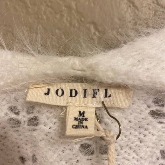 Jodifl White Cardigan Size Medium NWT - Picture 7 of 11